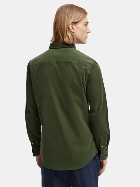 Fine Corduroy Shirt in Slim Fit - Field Green