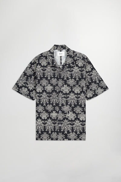 5210 Ole S/S - Black Allover Print