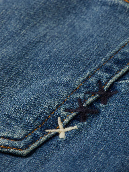 The Zee - Classic Straight Fit - Blue Moves